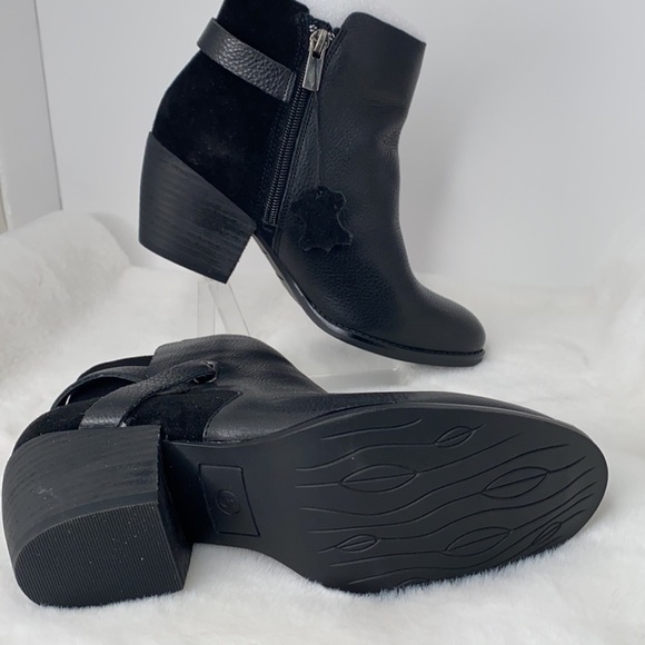 American Rag Ashlyn Leather Leather Booties - Picture 6 of 7